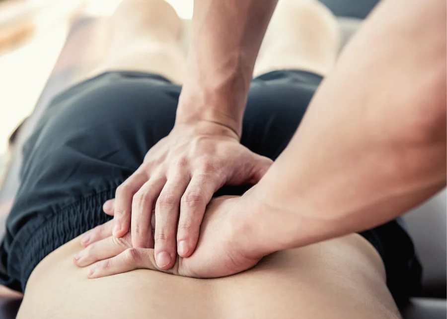 Massage sportif d'une jambe