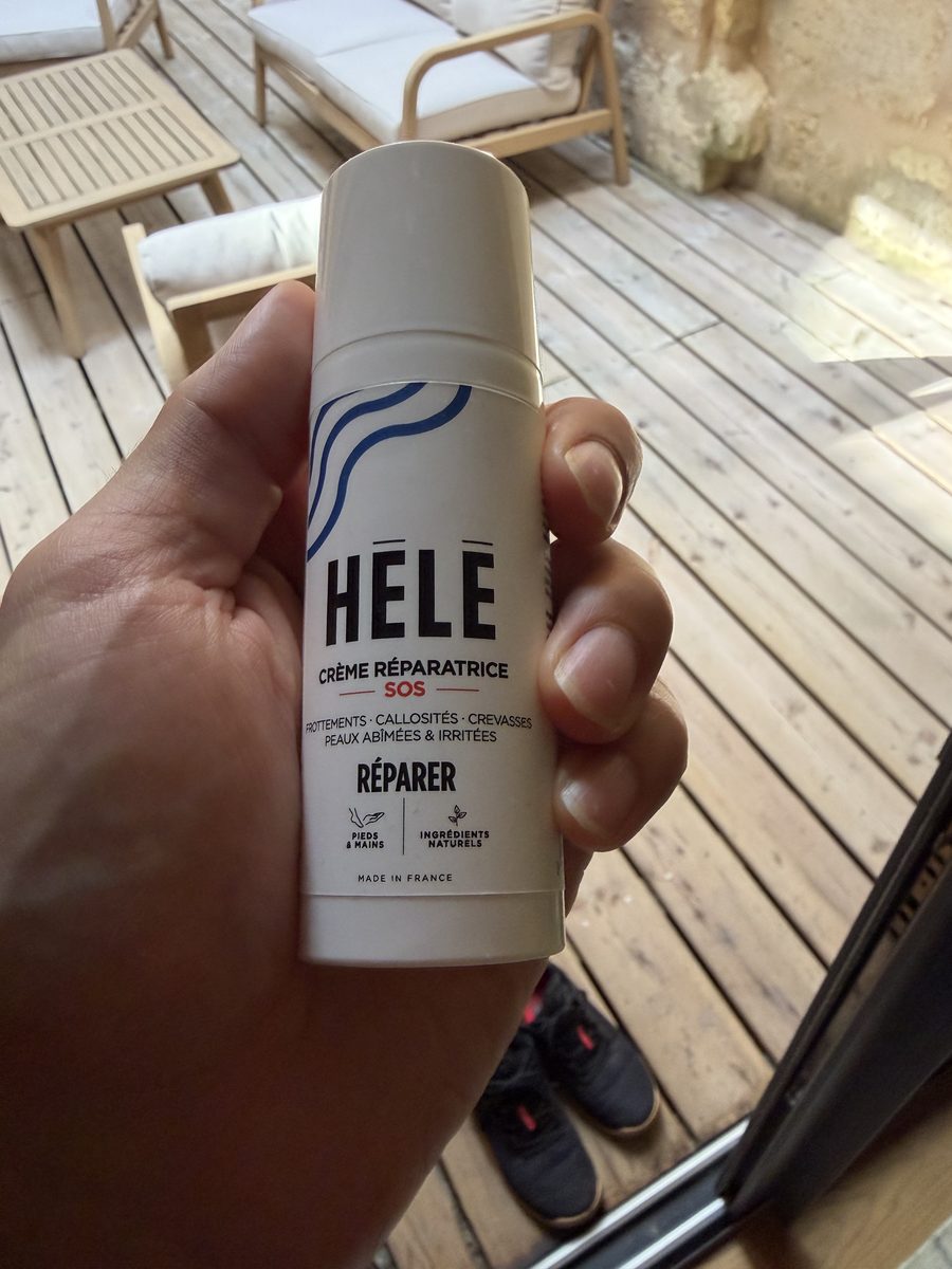 Flacon airless HÉLÉ Crème réparatrice SOS 50 ml pour callosités, crevasses et peaux abîmées